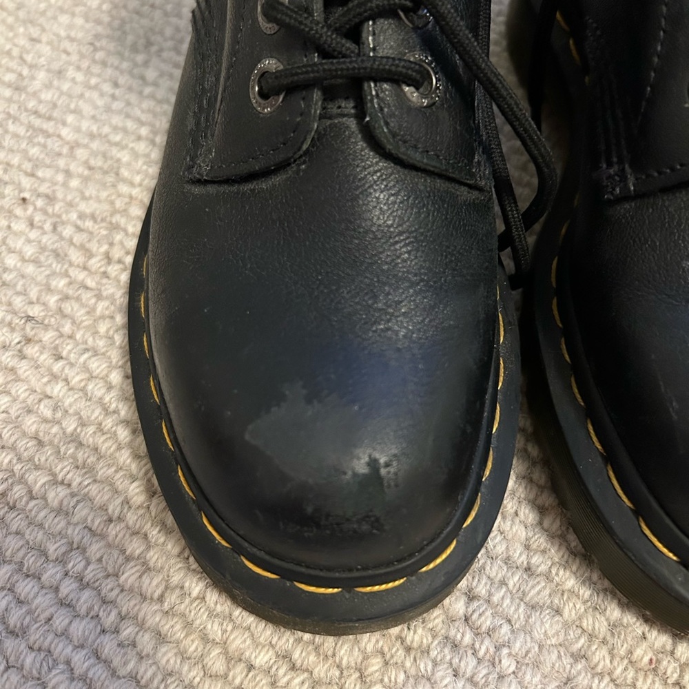 Doc Martens - Picture 2 of 6